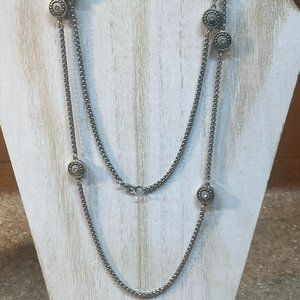 VINTAGE RHINESTONE COIN DOTS FLOATING ON POPCORN SILVER X LONG CHAIN NECKLACE